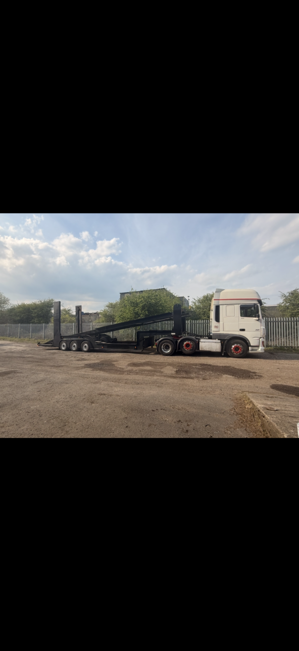 DAF XF 510 WITH TWIN DECK TRANSPORTER TRAILER                                                                                                                                                                                                                                                                                                                                                                                                                                                                                                                                                                                                                                                                                                                                                                                                                                                                                                                                                                                                                                                                                                                                                                                                                                                                                                                                                                                                                                                                                                                 ER