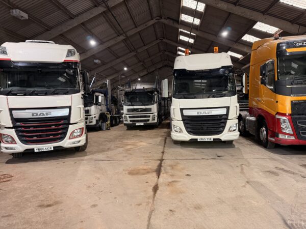 2016 DAF CF 460 Super Space Cab low kms - Image 2