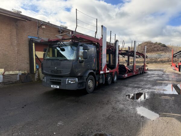 2010 RENAULT 460 Hunwick Transporter Engineering 11 car