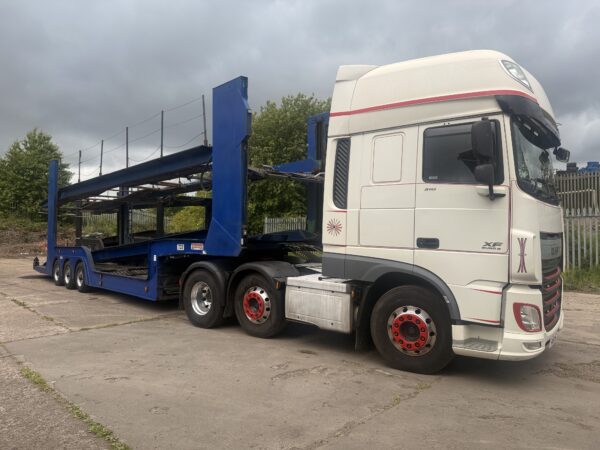 8 CAR TRANSPORTER ENGINEERING TRAILER - Image 2